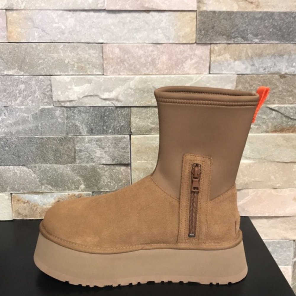 UGG Women's Classic Dipper Boot - Picture 10 of 14